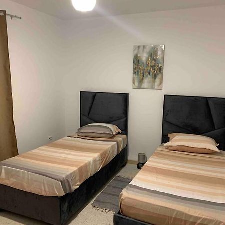 Appartement 5 Lits Climatise Salon 2Chambres Cuisine Equipee Sdb Staoueli Eksteriør bilde