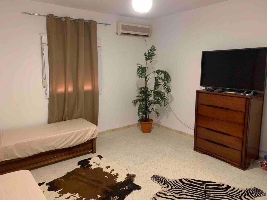 Appartement 5 Lits Climatise Salon 2Chambres Cuisine Equipee Sdb Staoueli Eksteriør bilde